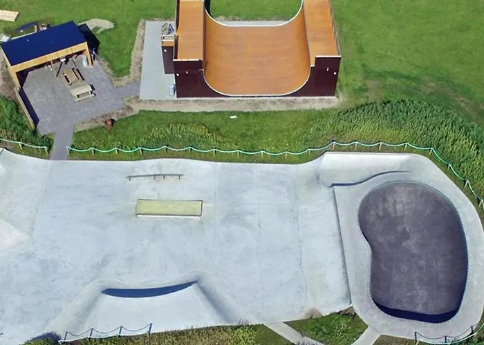 4 Star In * Thyboron